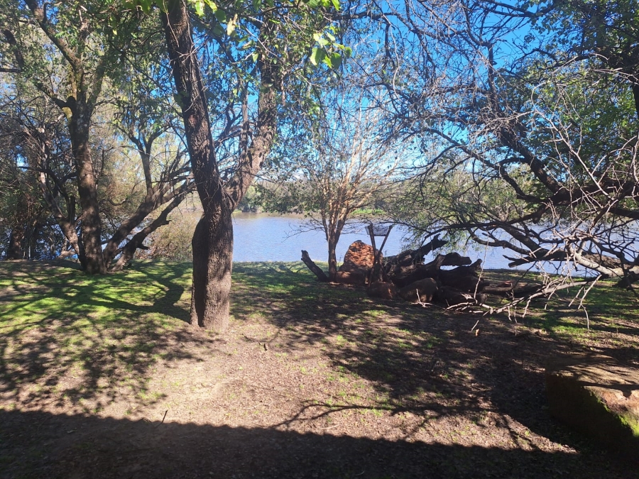 4 Bedroom Property for Sale in Kroonstad Rural Free State